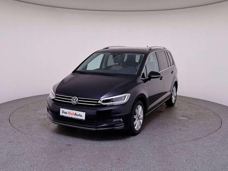 Gebraucht VW Touran Highline 150 PS (110 kW) 2024 Schwarz  metallicperleffektno Van / Kleinbus