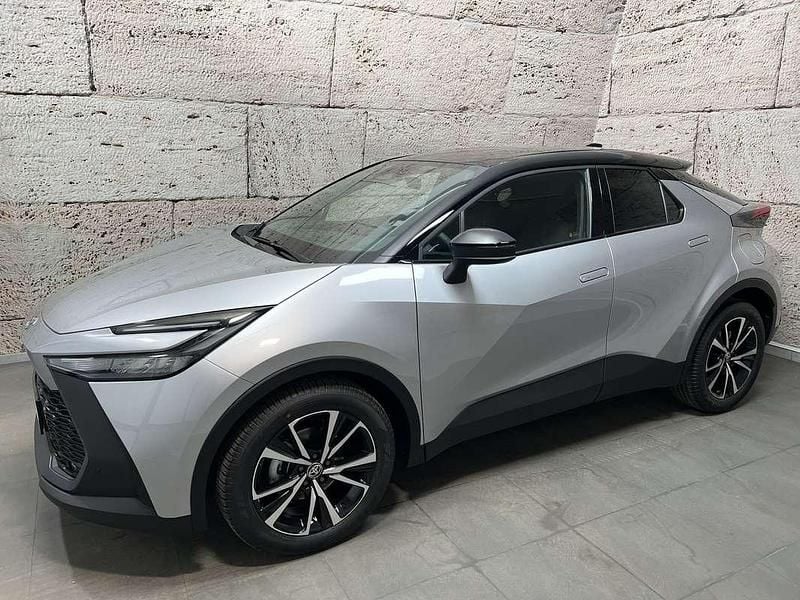 Gebraucht Toyota C-HR Active 140 PS (102 kW) 2024 Silber SUV