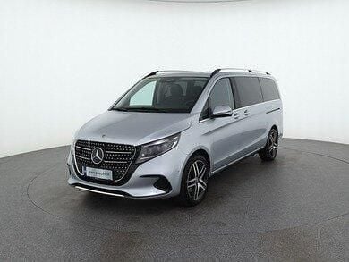 Hightechsilber metal Gebraucht 2024 Mercedes V250 Avantgarde Van / Kleinbus | € 95.988 - Bild 1/4