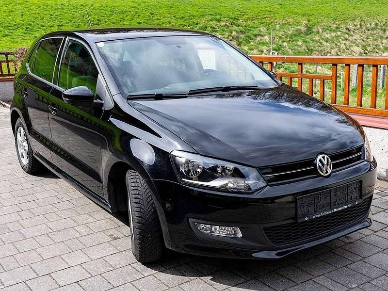 Schwarz Gebraucht 2013 VW Polo Limousine | € 4.500 (Guter Preis) - Bild 1/4
