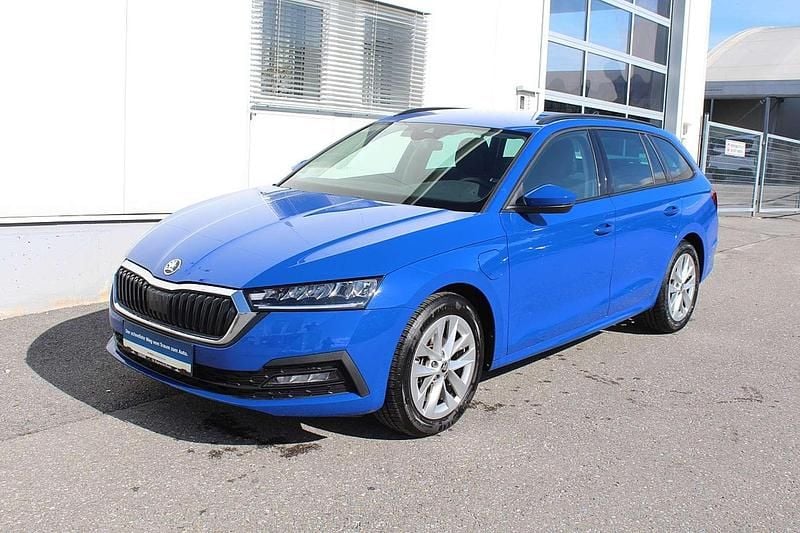 Blau Gebraucht 2023 Skoda Octavia Ambition Kombi | € 26.950 (Fairer Preis) - Bild 1/4