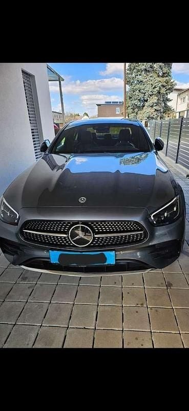 Gebraucht Mercedes E300 265 PS (194 kW) 2022 Limousine