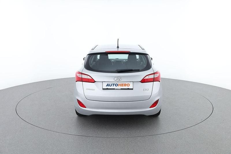 Gebraucht Hyundai i30 99 PS (72 kW) 2015 Grau Kombi