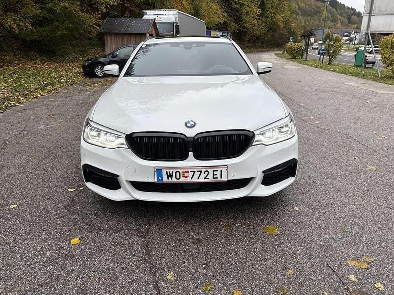 Gebraucht BMW 520 M Sport 190 PS (139 kW) 2017 Weiß Kombi