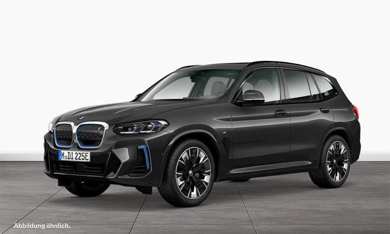 Grau Gebraucht 2022 BMW iX3 M Sport SUV | € 42.490 (Etwas zu teuer) - Bild 1/3