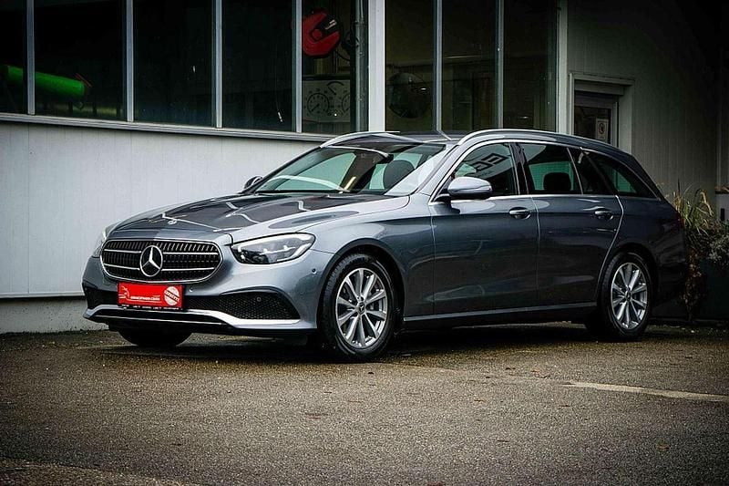 Gebraucht Mercedes E220 194 PS (142 kW) 2021 Grau Kombi