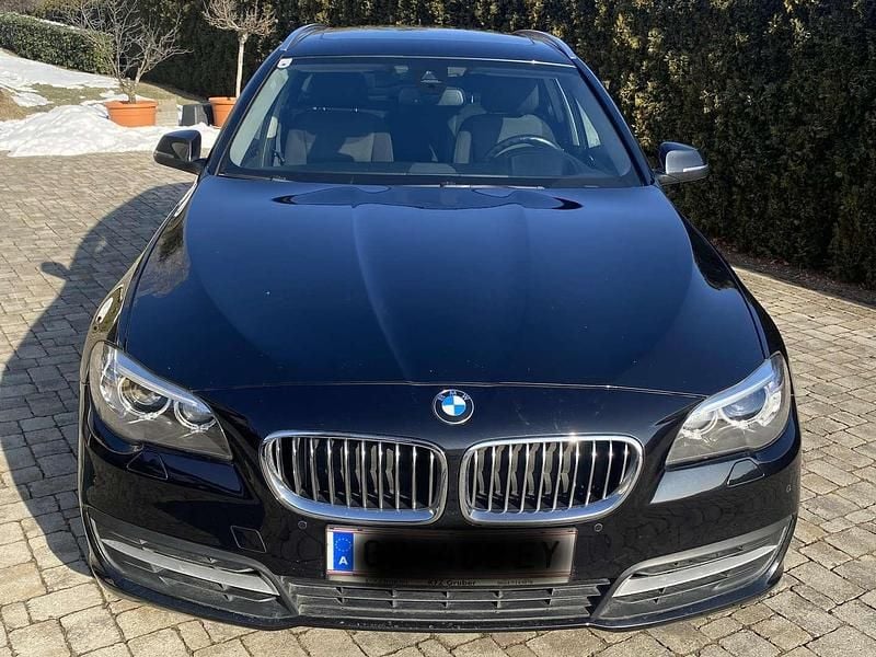Gebraucht BMW 520 Comfort Edition 190 PS (139 kW) 2015 Schwarz Kombi