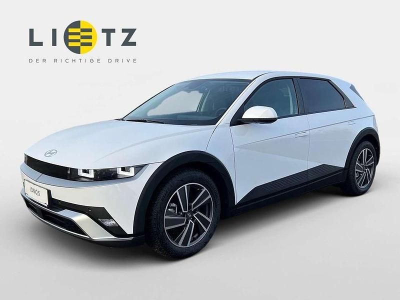 Weiß Gebraucht 2025 Hyundai Ioniq 5 Trend SUV | € 41.970 (Etwas zu teuer) - Bild 1/4