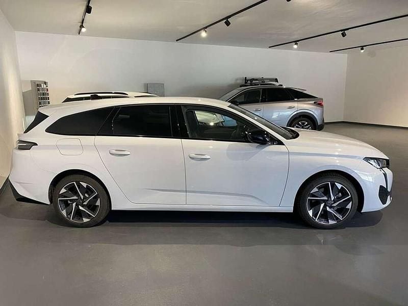 Gebraucht Peugeot 308 SW Allure 131 PS (96 kW) 2024 Weiß Kombi