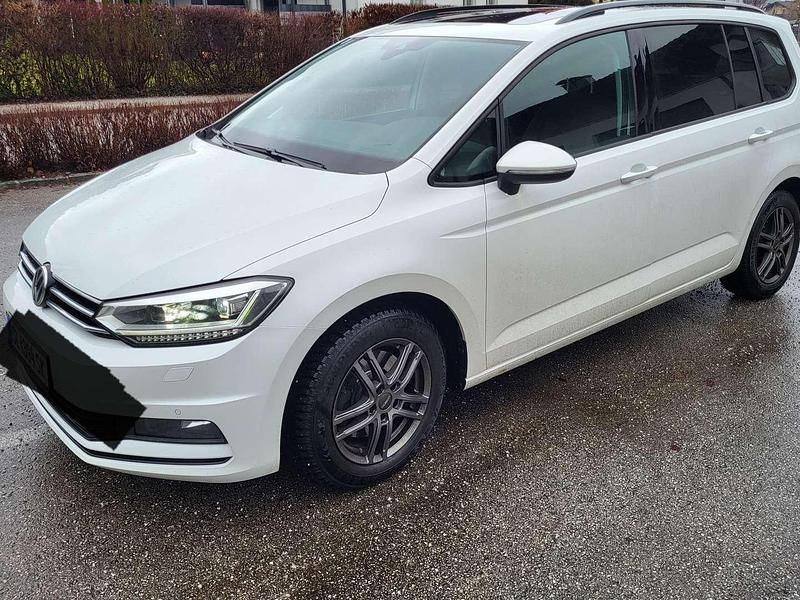 Gebraucht VW Touran 116 PS (85 kW) 2019 Weiß Van / Kleinbus