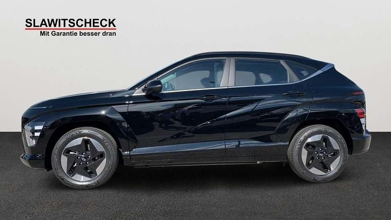 Gebraucht Hyundai Kona 114 kW (156 PS) 2023 Schwarz SUV