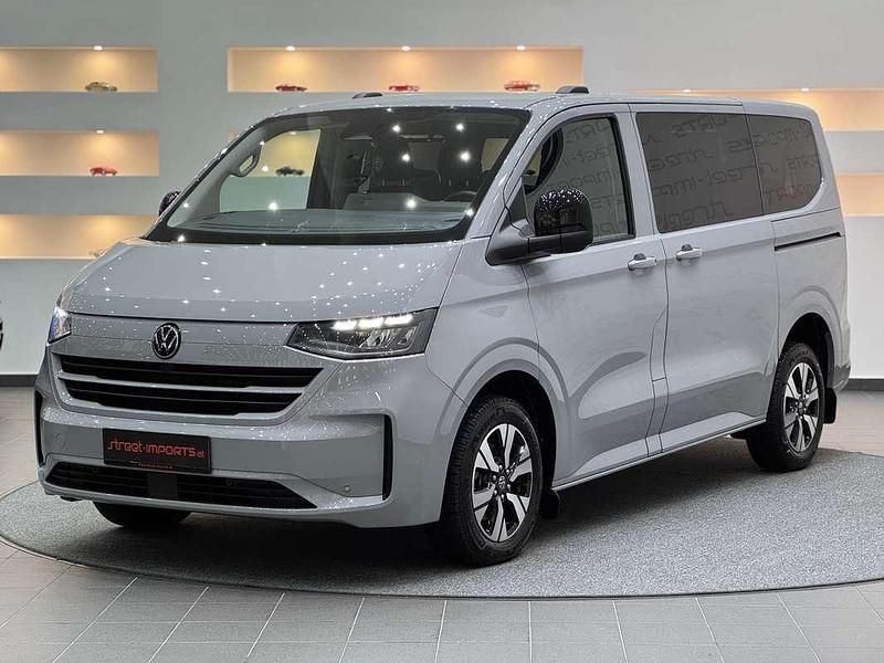 Grau Gebraucht 2025 VW Multivan Van | € 69.900 (Etwas zu teuer) - Bild 1/4