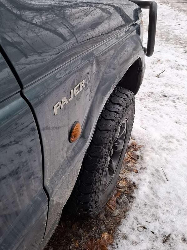 Gebraucht Mitsubishi Pajero 99 PS (72 kW) 2000 Grün SUV