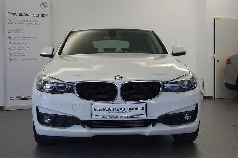 Gebraucht BMW 320 Advantage 190 PS (139 kW) 2019 Weiß Limousine