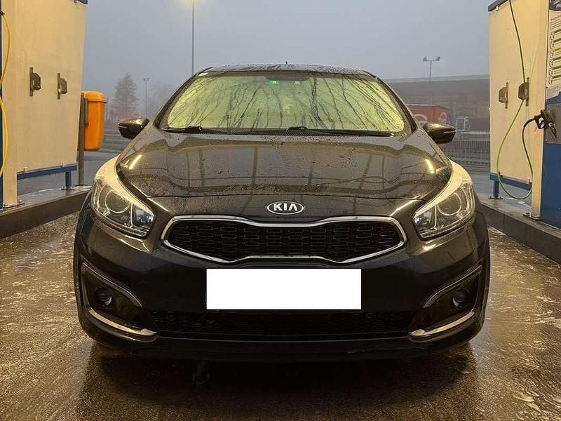 Schwarz Gebraucht 2017 Kia Ceed Kleinwagen | € 10.499 (Guter Preis) - Bild 1/4