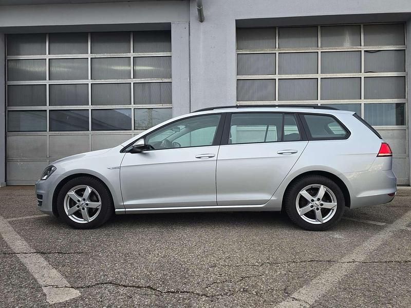 Gebraucht VW Golf VII 110 PS (80 kW) 2016 Grau Kombi