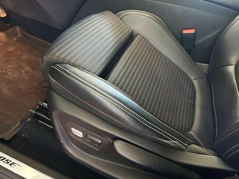 Gebraucht Renault Scénic IV Bose Edition 120 PS (88 kW) 2019 Blau Van / Kleinbus