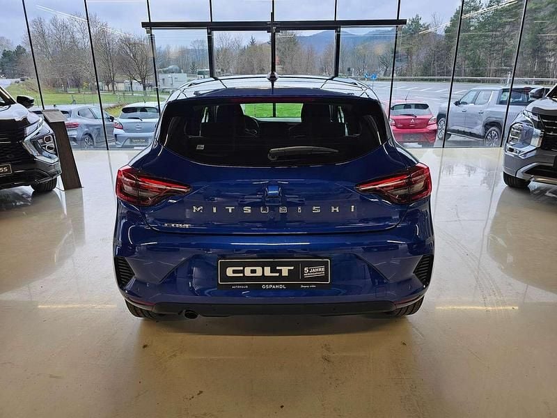Neu Mitsubishi Colt Invite 91 PS (66 kW) 2025 Blau Limousine