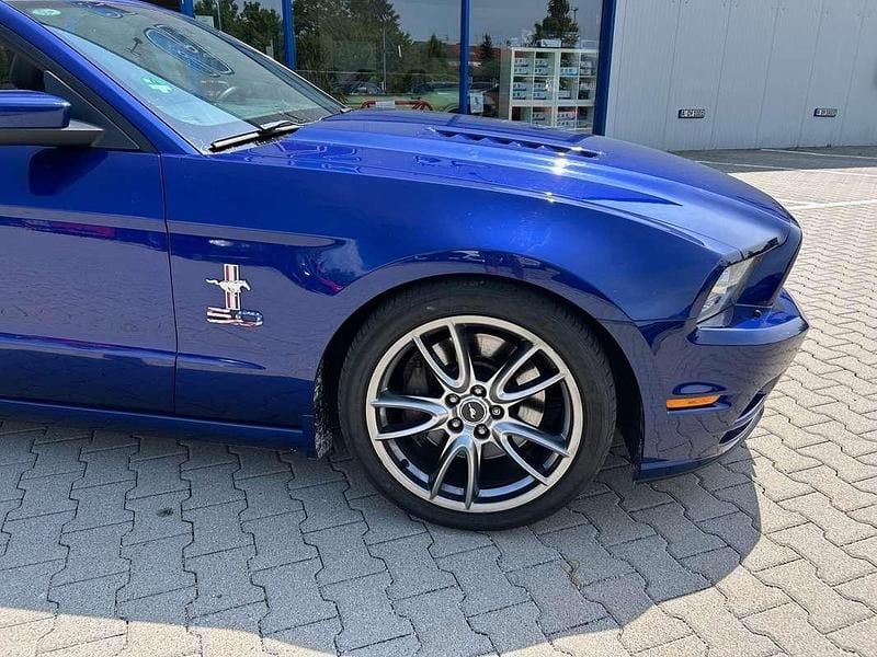 Gebraucht Ford Mustang GT Premium 421 PS (309 kW) 2013 Blau Cabrio