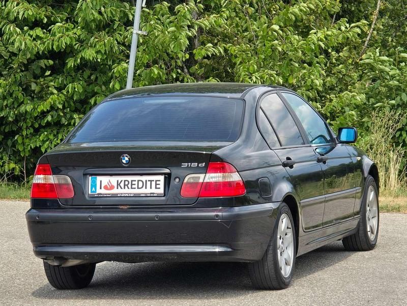 Gebraucht BMW 320 116 PS (85 kW) 2004 Schwarz Limousine