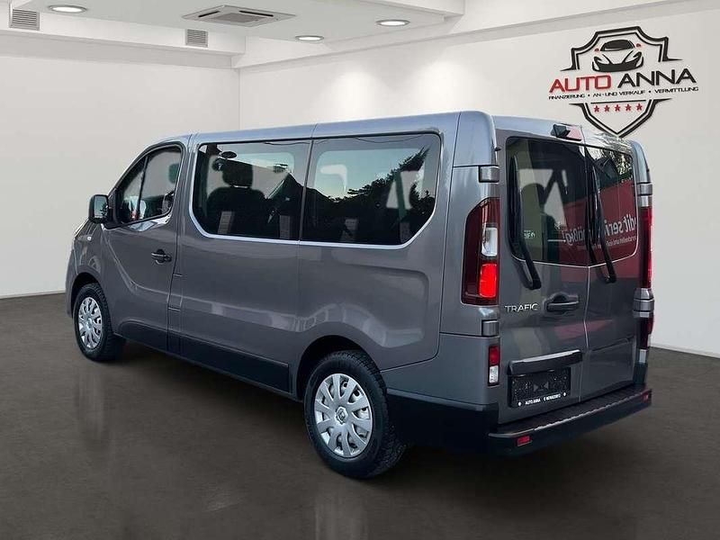 Gebraucht Renault Trafic Expression 95 PS (69 kW) 2016 Grau Van / Kleinbus
