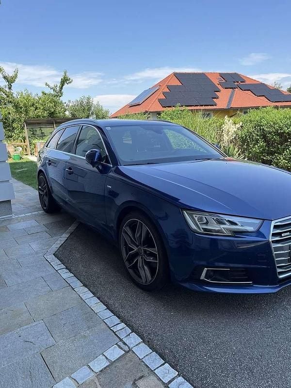 Gebraucht Audi A4 Sport 190 PS (139 kW) 2016 Blau Kombi