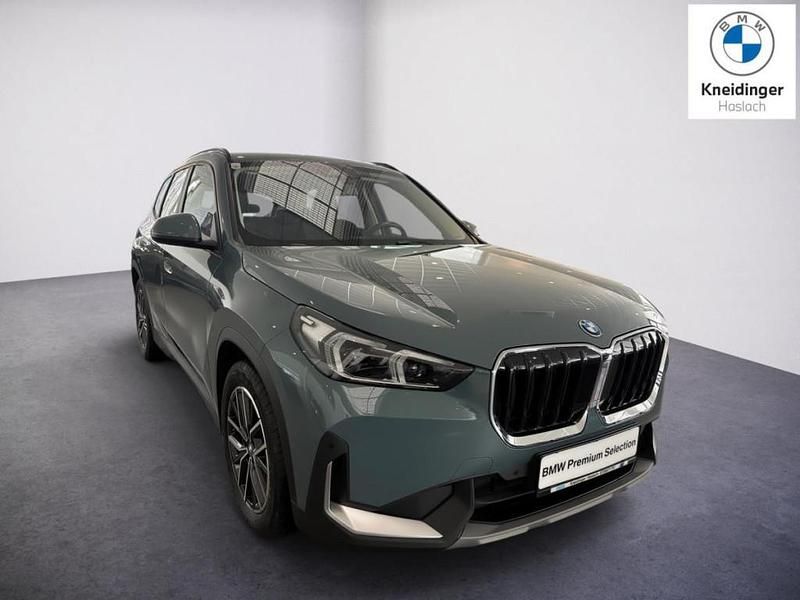 Grün Gebraucht 2023 BMW X1 Efficient Dynamics SUV | € 37.700 (Superpreis) - Bild 1/4