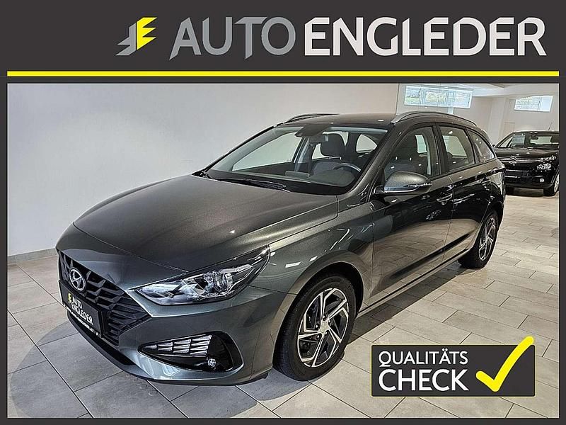 Grau Gebraucht 2021 Hyundai i30 Comfort Kombi | € 24.900 - Bild 1/4