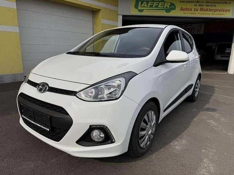 Gebraucht Hyundai i10 GO! 87 PS (63 kW) 2016 Weiß Kleinwagen