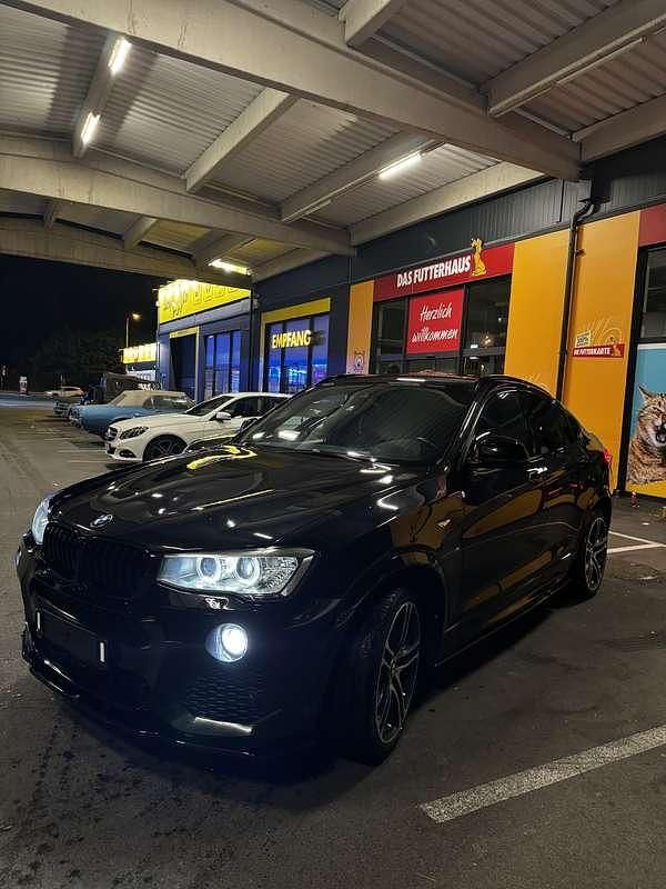 Schwarz Gebraucht 2016 BMW X4 SUV | € 24.000 (Fairer Preis) - Bild 1/4