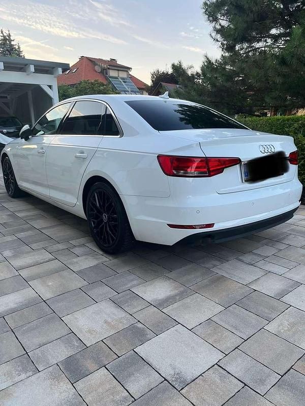 Gebraucht Audi A4 Design 150 PS (110 kW) 2016 Limousine