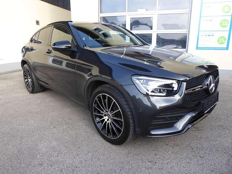 Gebraucht Mercedes GLC220 194 PS (142 kW) 2022 Grau Coupé
