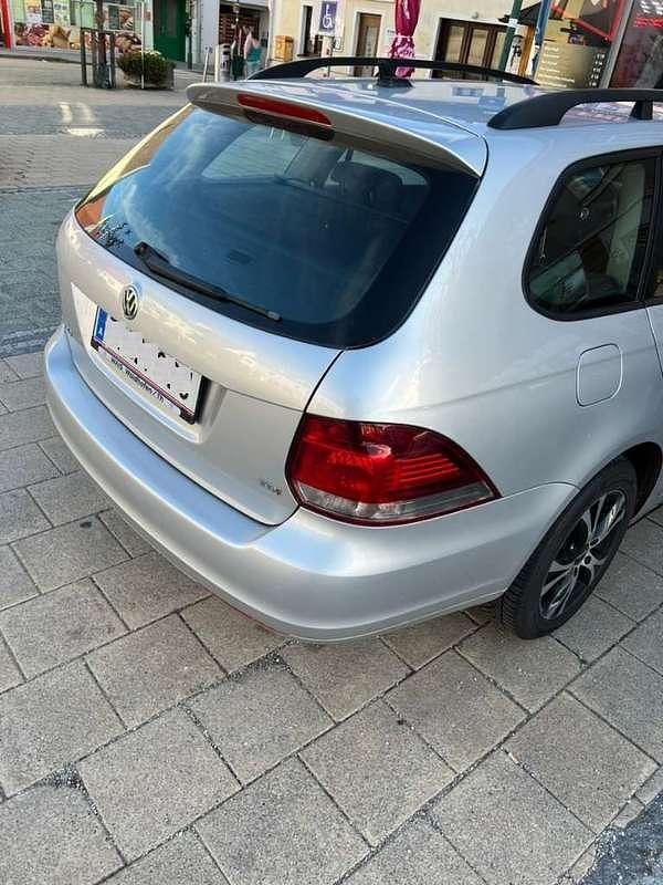 Gebraucht VW Golf Comfortline 105 PS (77 kW) 2010 Silber Kombi