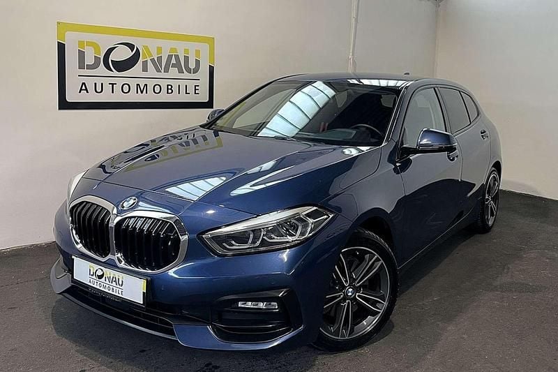 Blau Gebraucht 2020 BMW 118 Sport Line Kleinwagen | € 15.990 (Fairer Preis) - Bild 1/4