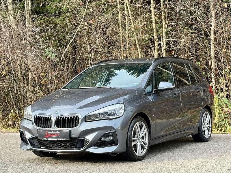 Grau Gebraucht 2019 BMW 218 M Sport Van / Kleinbus | € 18.490 (Teuer) - Bild 1/4