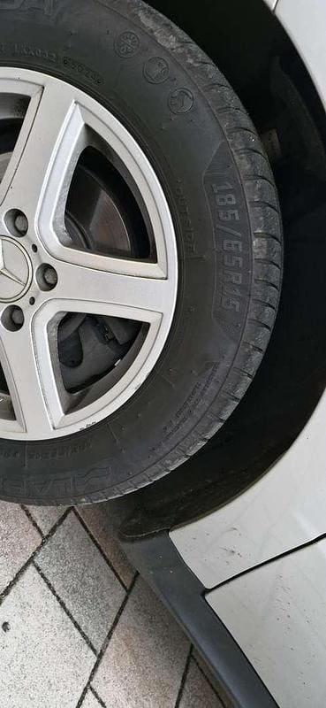 Gebraucht Mercedes A180 109 PS (80 kW) 2010 Silber Limousine