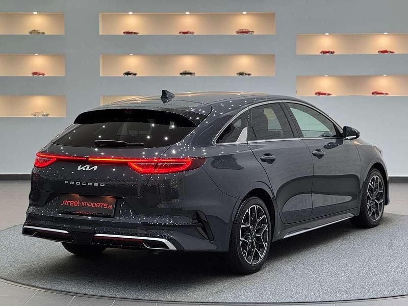 Gebraucht Kia ProCeed GT-Line 140 PS (102 kW) 2022 Grau Kombi