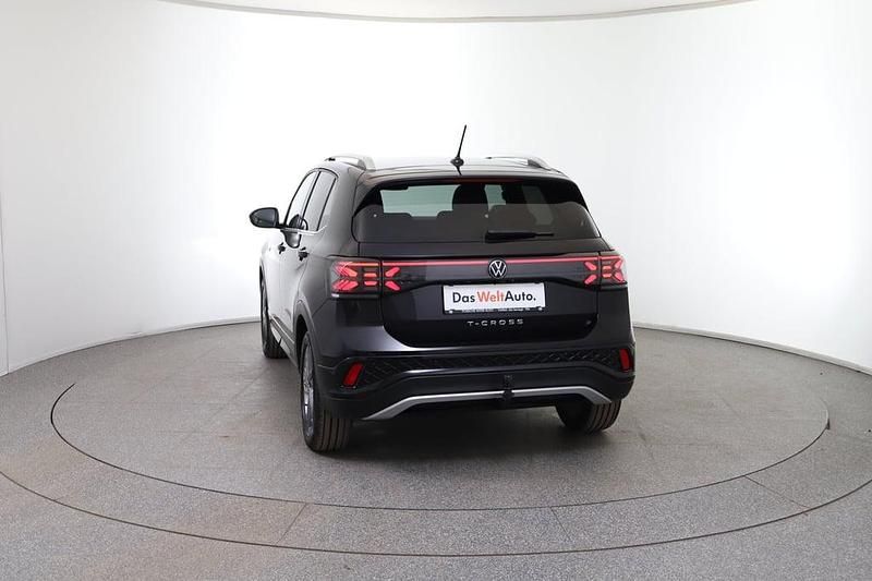 Gebraucht VW T-Cross R-line 116 PS (85 kW) 2024 Schwarz  metallicperleffektno SUV