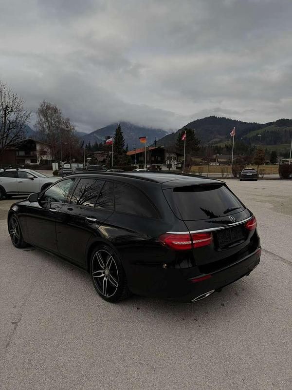 Gebraucht Mercedes E400 333 PS (244 kW) 2017 Schwarz Kombi