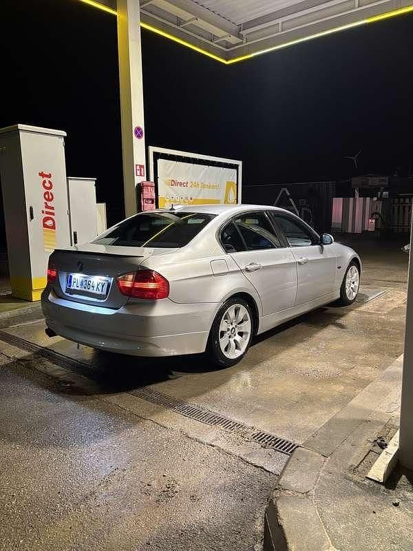 Gebraucht BMW 325 218 PS (160 kW) 2005 Limousine