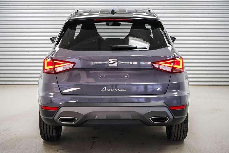 Neu Seat Arona FR 150 PS (110 kW) 2025 Schwarz SUV