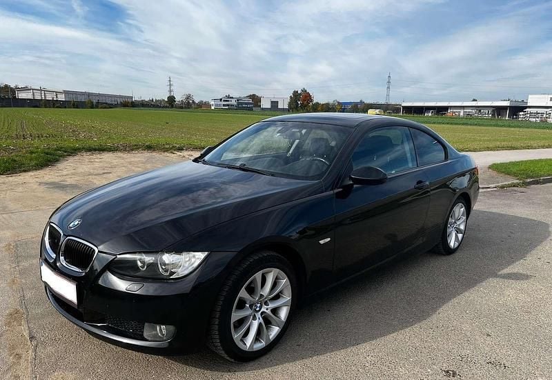 Schwarz Gebraucht 2008 BMW 320 Coupé | € 8.499 (Fairer Preis) - Bild 1/4