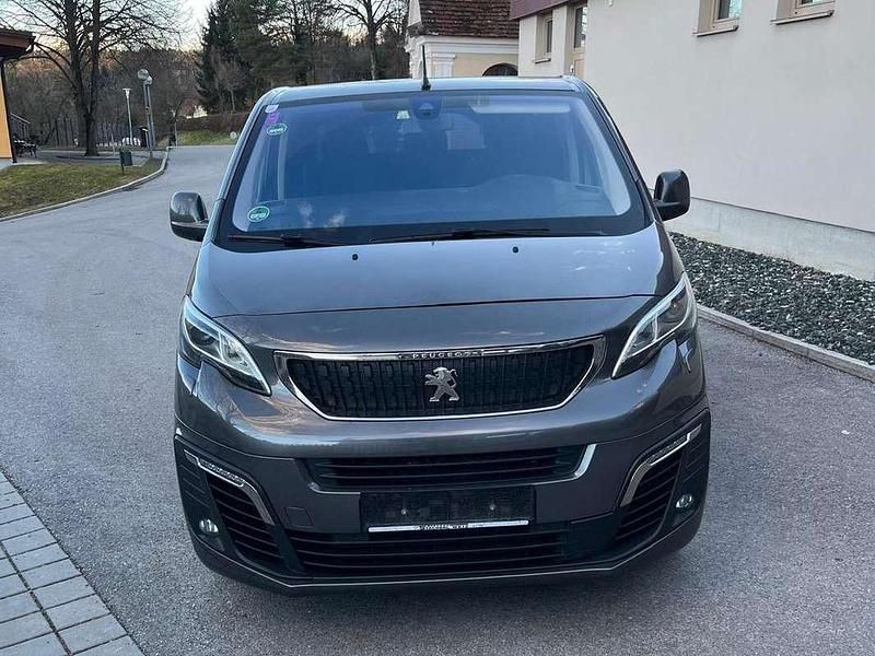 Gebraucht Peugeot Expert Premium 177 PS (130 kW) 2019 Van