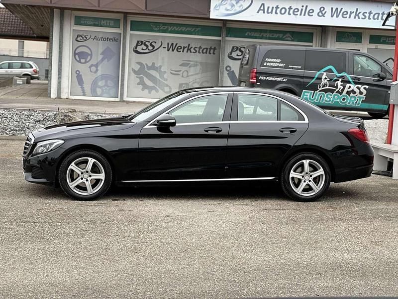Gebraucht Mercedes C180 116 PS (85 kW) 2016 Schwarz Limousine