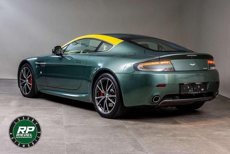 Gebraucht Aston Martin V8 Vantage 426 PS (313 kW) 2010 Grün Coupé