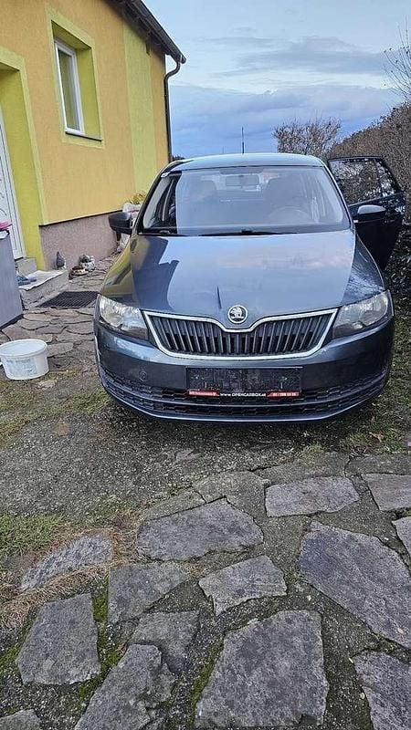 Gebraucht Skoda Rapid Ambition 105 PS (77 kW) 2015 Blau Kleinwagen