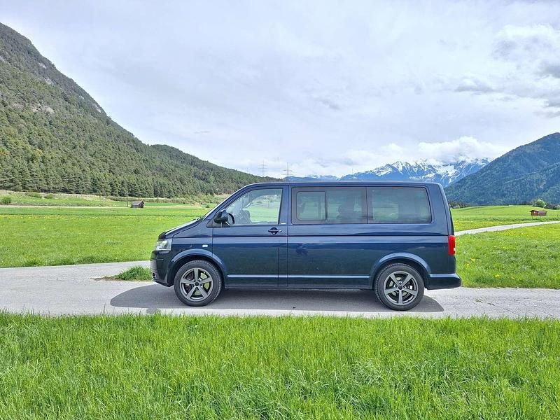 Blau Gebraucht 2012 VW Multivan Match Van | € 29.000 - Bild 1/4