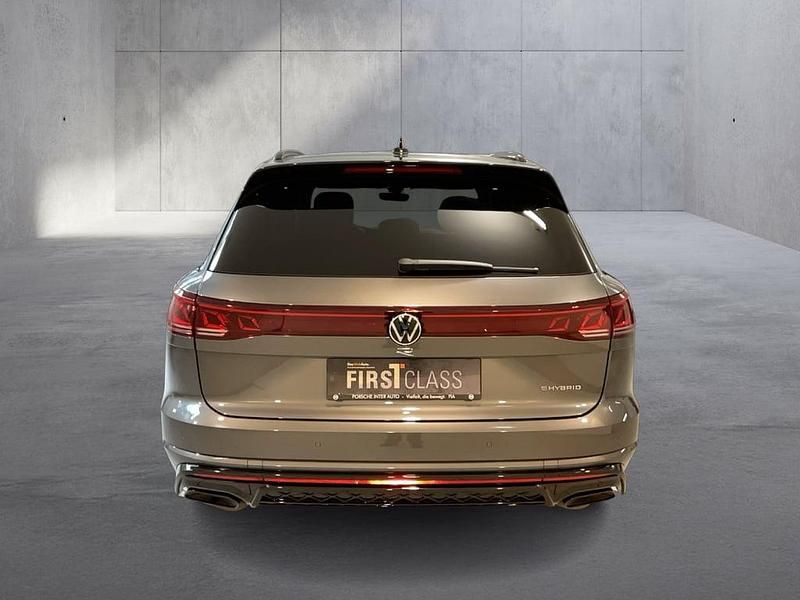 Neu VW Touareg Edition 462 PS (339 kW) 2026 Mittelgrau  metallic SUV