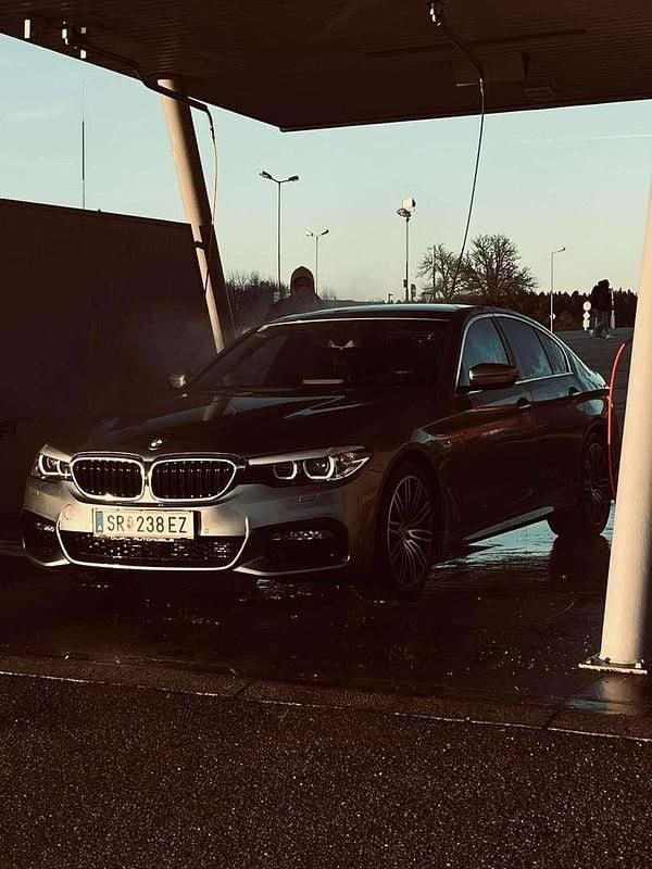 Gebraucht 2017 BMW 520 Sport Line Limousine | € 27.500 - Bild 1/4