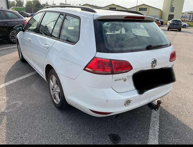 Gebraucht VW Golf VII 110 PS (80 kW) 2016 Weiß Limousine